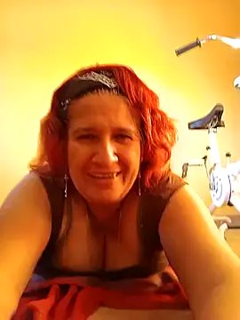 diablilla02 online show from September 30, 2025, 6:41 am