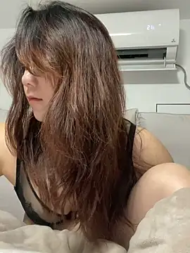 Momo-9988 online show from November 30, 2025, 3:46 pm