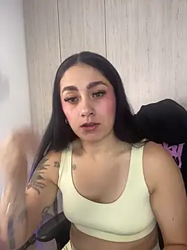liladiamond  online show from October 6, 2025, 12:39 pm