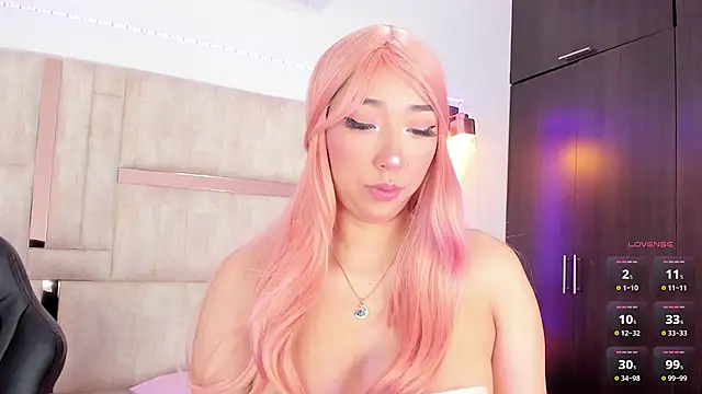 Snapshot of emily__walker chatting on October 15, 2025, 12:57 pm emily walker online show from October 15, 2025, 12:57 pm