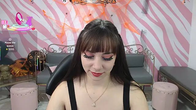 saabrina  online show from October 31, 2025, 1:08 pm