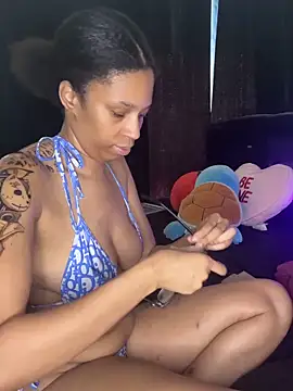Snapshot of YeahhhitsBreezy chatting on May 22, 2026, 9:13 pm YeahhhitsBreezy online show from May 22, 2026, 9:13 pm