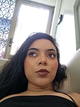 Snapshot of AriaBelles chatting on October 14, 2025, 6:19 pm AriaBelles online show from October 14, 2025, 6:19 pm