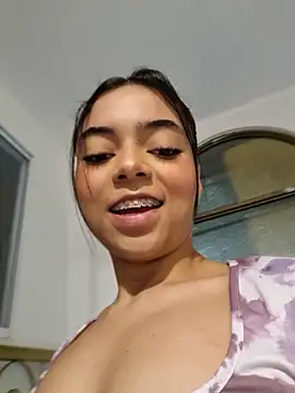 Snapshot of AriaBelles chatting on November 28, 2025, 10:15 am AriaBelles online show from November 28, 2025, 10:15 am