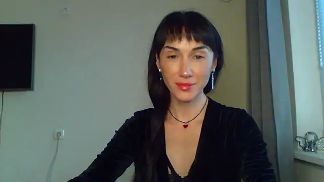 Zariveth online show from October 12, 2025, 2:29 pm
