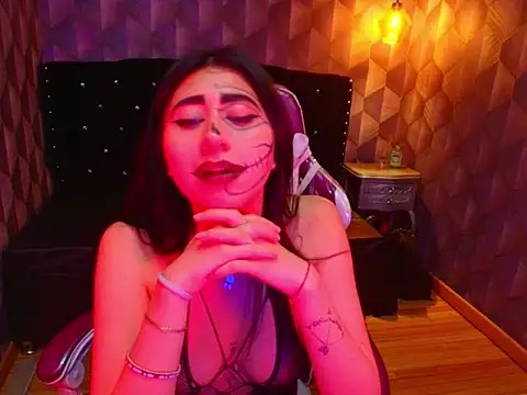 Snapshot of Nanisshawna chatting on October 30, 2025, 2:54 am Nanisshawna online show from October 30, 2025, 2:54 am