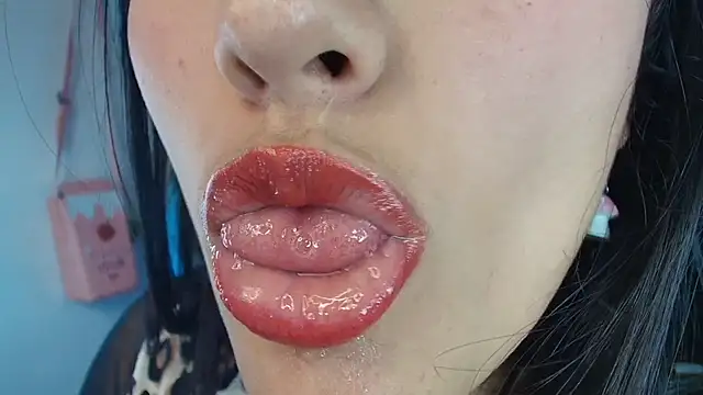 Snapshot of Hinata_21_ chatting on October 16, 2025, 6:38 pm Hinata 21 online show from October 16, 2025, 6:38 pm