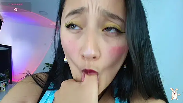 Snapshot of Hinata_21_ chatting on December 15, 2025, 8:47 pm Hinata 21 online show from December 15, 2025, 8:47 pm