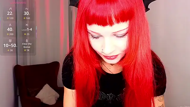 Snapshot of MonicaMilligan chatting on October 18, 2025, 2:19 pm MonicaMilligan online show from October 18, 2025, 2:19 pm