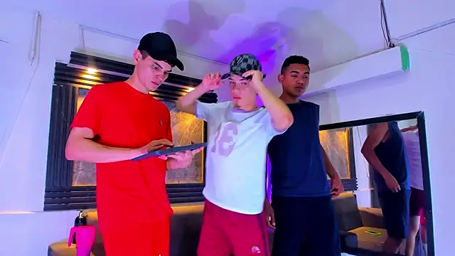 Snapshot of ALEX_MILLER25 chatting on November 8, 2025, 4:27 am ALEX MILLER25 online show from November 8, 2025, 4:27 am