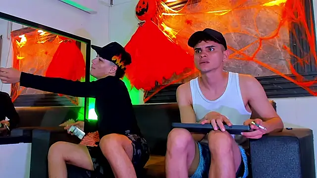 Snapshot of ALEX_MILLER25 chatting on October 27, 2025, 4:57 am ALEX MILLER25 online show from October 27, 2025, 4:57 am