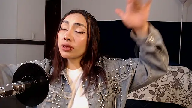 Brigith24 online show from October 18, 2025, 3:30 am