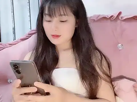 Snapshot of Lie_liee chatting on June 5, 2026, 1:50 pm Lie liee online show from June 5, 2026, 1:50 pm