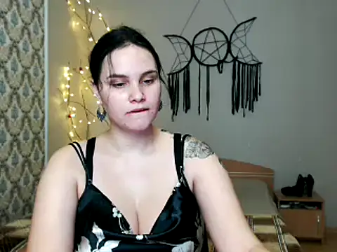 Snapshot of ObsidianRose chatting on November 9, 2025, 9:08 pm ObsidianRose online show from November 9, 2025, 9:08 pm