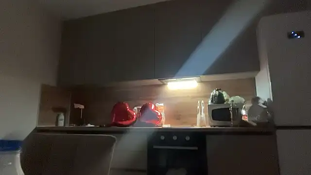 Snapshot of CandysRose chatting on February 23, 2026, 1:07 am CandysRose online show from February 23, 2026, 1:07 am