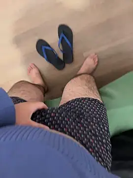 Snapshot of herinhos38 chatting on September 30, 2025, 8:20 am herinhos38 online show from September 30, 2025, 8:20 am