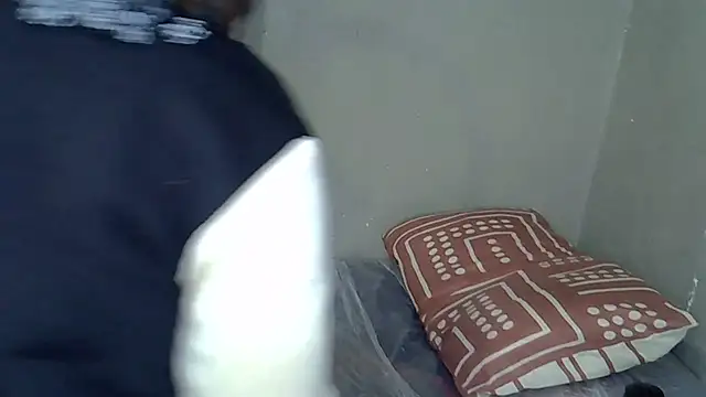 Bellabootie online show from November 25, 2025, 9:09 am