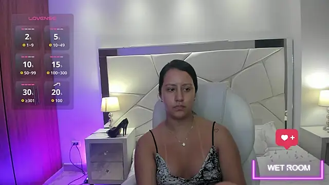 Natasha Kiim  online show from February 5, 2026, 3:57 am