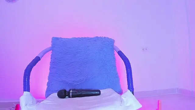 naty hot4uu online show from January 15, 2026, 11:02 am