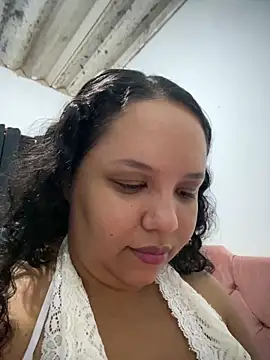 Snapshot of EggedGrowth chatting on February 22, 2026, 12:57 am EggedGrowth online show from February 22, 2026, 12:57 am