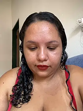 Snapshot of EggedGrowth chatting on February 5, 2026, 12:56 pm EggedGrowth online show from February 5, 2026, 12:56 pm