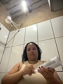 Snapshot of EggedGrowth chatting on March 19, 2026, 3:23 pm EggedGrowth online show from March 19, 2026, 3:23 pm