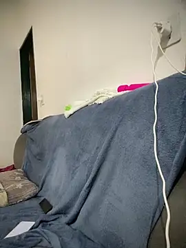 Snapshot of EggedGrowth chatting on February 18, 2026, 1:14 am EggedGrowth online show from February 18, 2026, 1:14 am