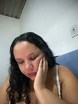 Snapshot of EggedGrowth chatting on February 27, 2026, 9:47 pm EggedGrowth online show from February 27, 2026, 9:47 pm