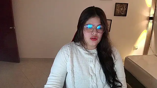 Snapshot of Nina_Rouge7 chatting on November 11, 2025, 12:11 pm Nina Rouge7 online show from November 11, 2025, 12:11 pm