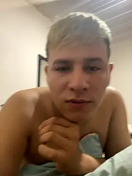 Danner Isaza online show from October 2, 2025, 3:32 am