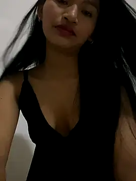 Snapshot of fenixzara chatting on October 1, 2025, 1:00 am fenixzara online show from October 1, 2025, 1:00 am