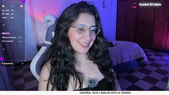 Snapshot of tellmemaddie chatting on May 27, 2026, 9:11 pm tellmemaddie online show from May 27, 2026, 9:11 pm