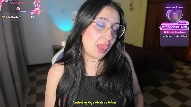 Snapshot of tellmemaddie chatting on July 1, 2026, 7:14 pm tellmemaddie online show from July 1, 2026, 7:14 pm
