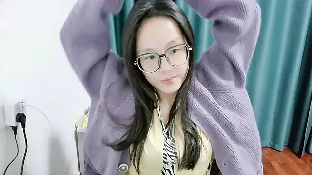 Snapshot of guai00 chatting on October 23, 2025, 2:27 pm guai00 online show from October 23, 2025, 2:27 pm