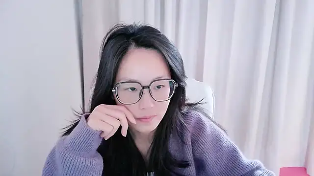 Snapshot of guai00 chatting on November 11, 2025, 7:36 am guai00 online show from November 11, 2025, 7:36 am