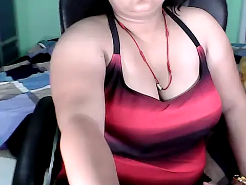 BABITA KUMARII online show from October 7, 2025, 5:25 pm