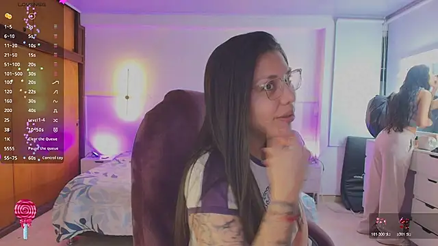 Snapshot of kloe28 chatting on July 22, 2026, 3:52 am kloe28 online show from July 22, 2026, 3:52 am