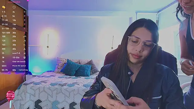 Snapshot of kloe28 chatting on July 2, 2026, 3:23 am kloe28 online show from July 2, 2026, 3:23 am