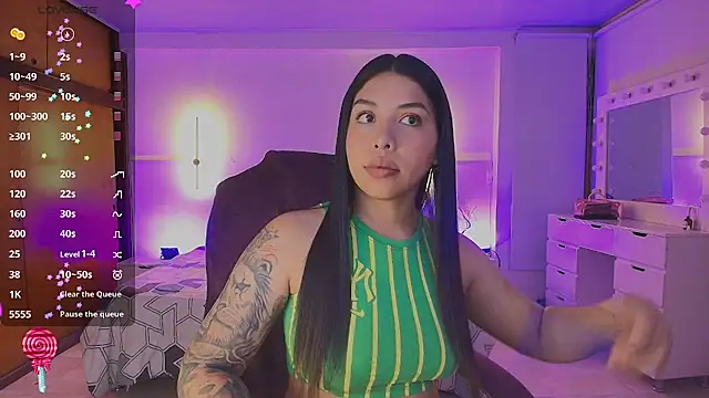 Snapshot of kloe28 chatting on June 3, 2026, 3:40 am kloe28 online show from June 3, 2026, 3:40 am