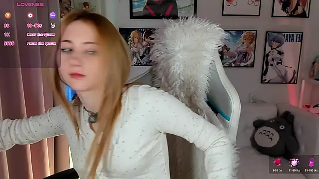 LiraKink online show from March 6, 2026, 4:18 am