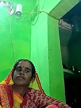 Snapshot of Cuty_nensi chatting on November 11, 2025, 5:57 am Cuty nensi online show from November 11, 2025, 5:57 am