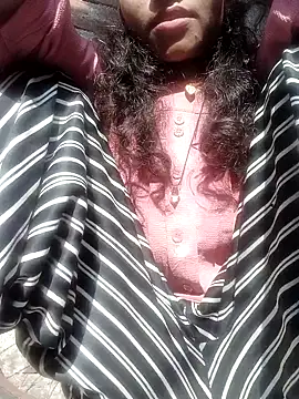 Snapshot of Cuty_nensi chatting on November 20, 2025, 3:18 am Cuty nensi online show from November 20, 2025, 3:18 am