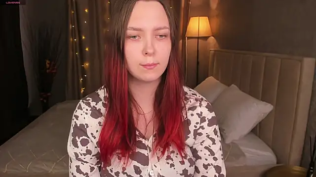 Snapshot of Monica__Queen chatting on March 14, 2026, 5:35 am Monica Queen online show from March 14, 2026, 5:35 am