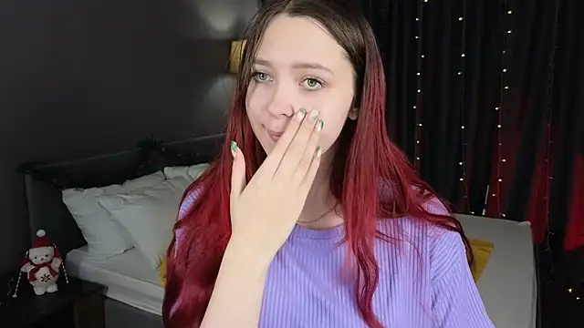 Snapshot of Monica__Queen chatting on December 14, 2025, 5:35 am Monica Queen online show from December 14, 2025, 5:35 am