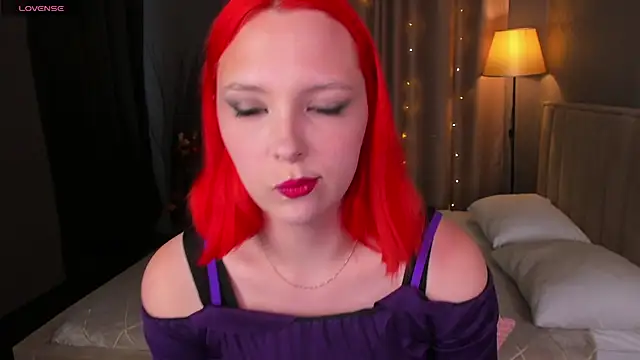 Monica  Queen online show from June 19, 2026, 5:35 am