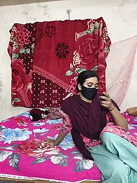 Love Queen11 online show from February 8, 2026, 4:48 pm