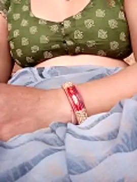 Snapshot of Hot_rieal6 chatting on February 20, 2026, 11:01 am Hot rieal6 online show from February 20, 2026, 11:01 am