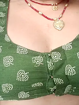 Snapshot of Hot_rieal6 chatting on February 20, 2026, 4:53 am Hot rieal6 online show from February 20, 2026, 4:53 am