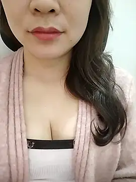 Girl Shy2000 online show from February 7, 2026, 2:30 am