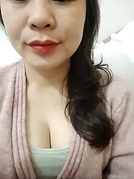 Girl Shy2000 online show from February 10, 2026, 2:10 am